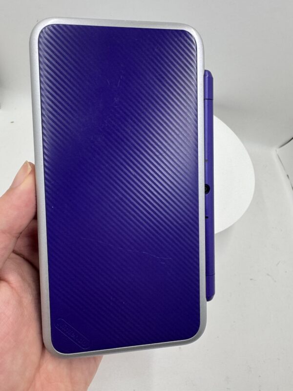Nintendo  2ds XL Loaded with games - Image 8