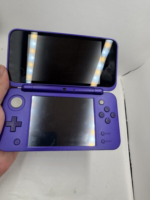 Nintendo  2ds XL Loaded with games - Image 16